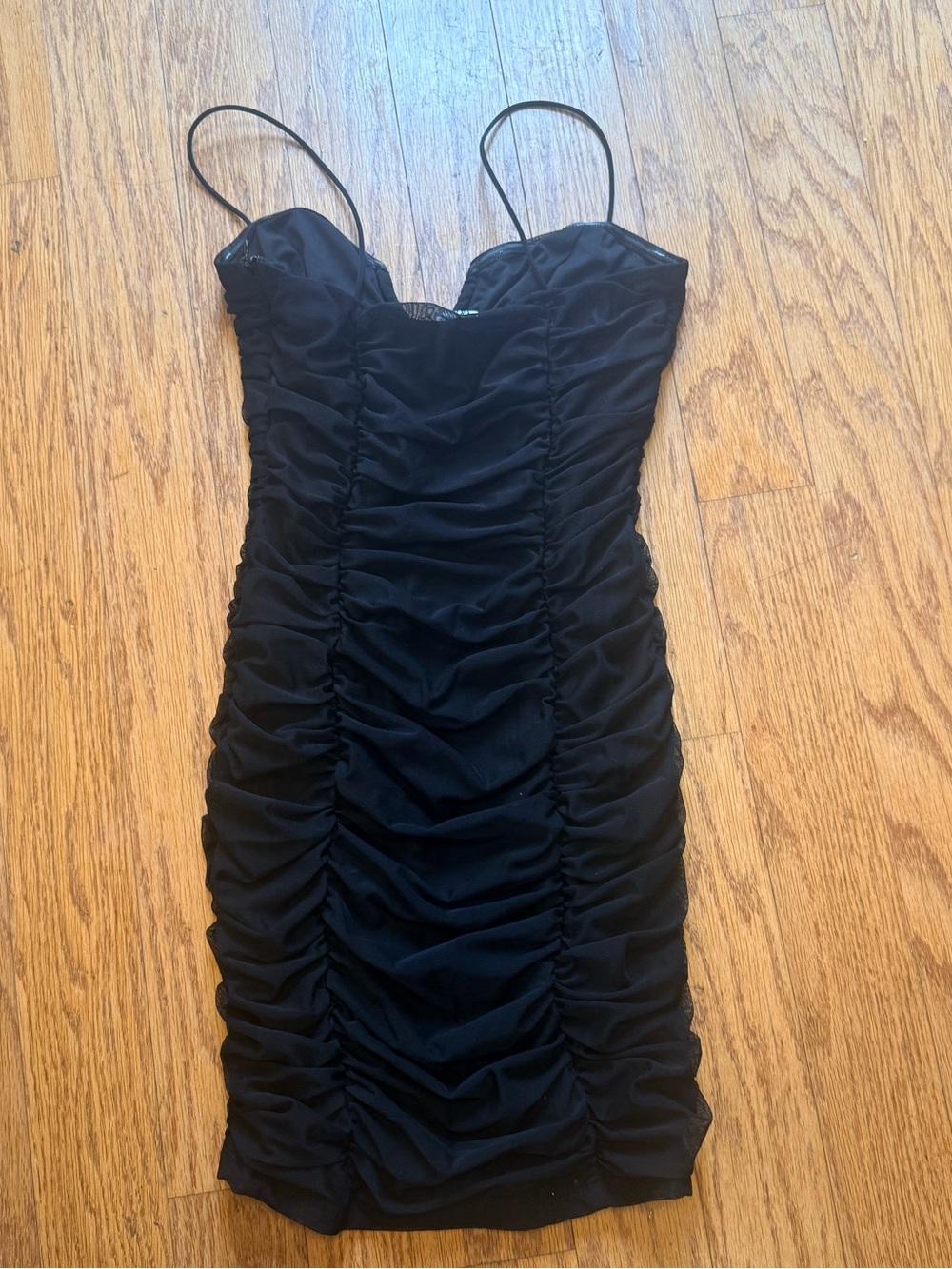 Princess Polly Black Ruched Spaghetti-Strap Mini Dress Size 4 - Picture 8 of 8